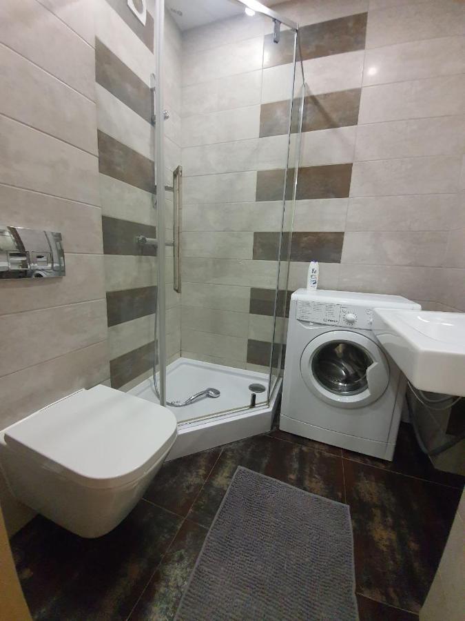 Apartament Avalon На Чорновола Lwów Zewnętrze zdjęcie